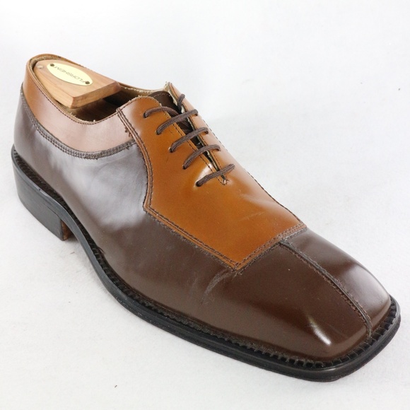 Giorgio Brutini Other - GIORGIO BRUTINI Choc/Caramel Split Toe Oxford Shoe